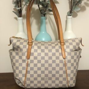 Sold. Louis Vuitton Totally Azur PM